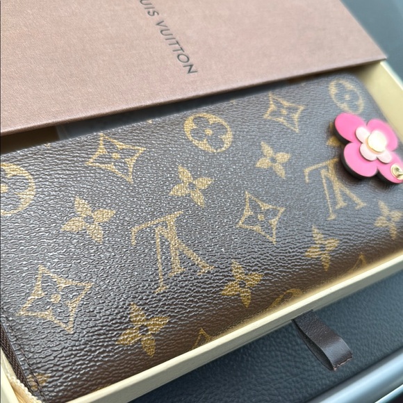 Louis Vuitton Handbags - LV Clemence Zip Around Wallet Blooming Flowers Monogram Canvas; Full Incl.